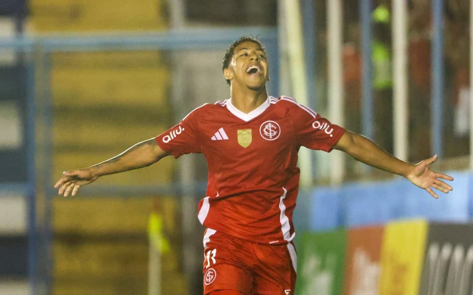 Allex, meia do Internacional