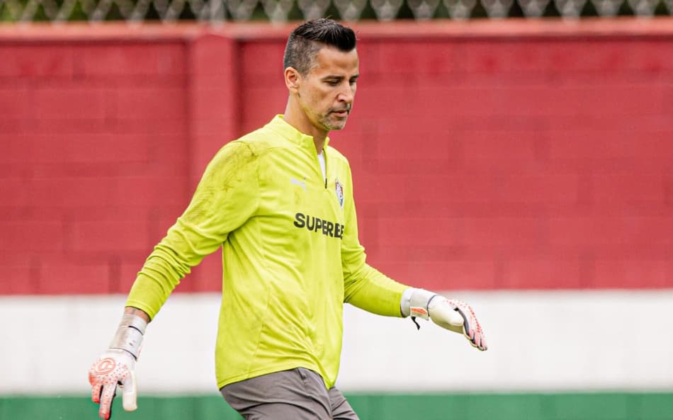 Fábio em treino do Fluminense (Foto: Marina Garcia/ Fluminense FC)