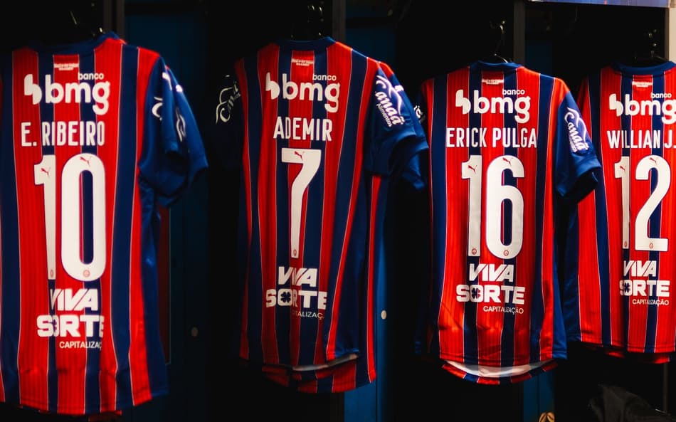 Camisas no vestiário do Bahia (Foto: Letícia Martins/EC Bahia)