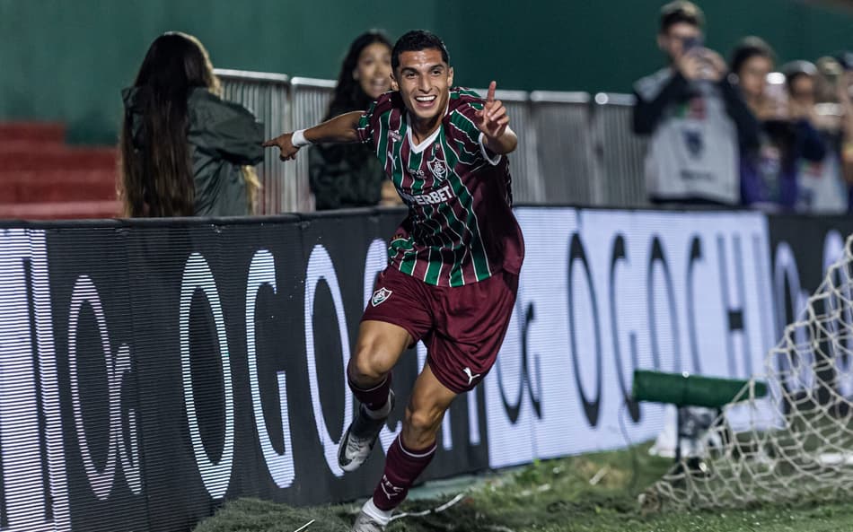 Serna comemora gol pelo Fluminense (Foto: Marina Garcia/ Fluminense FC)