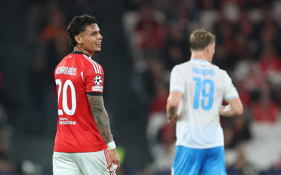Richard Ríos sofre lesão grave no Benfica, e Mourinho despista previsão de retorno
