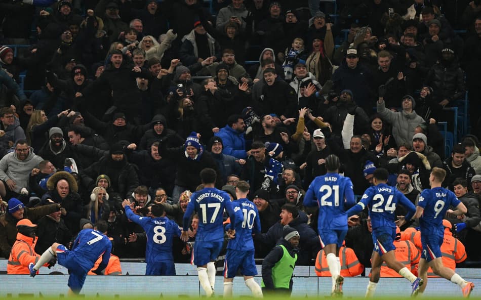 Europeus se rendem a atuação de ex-Vasco na Premier League: 'Classe mundial'