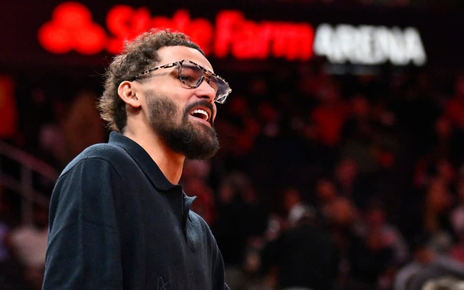 Emocionante: Trae Young se despede do Atlanta Hawks após 8 anos na franquia