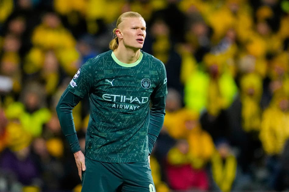 Haaland em ação na derrrota do Manchester City para o Bodo/Glimt (Foto: Fedrik Varfjell/AFP)