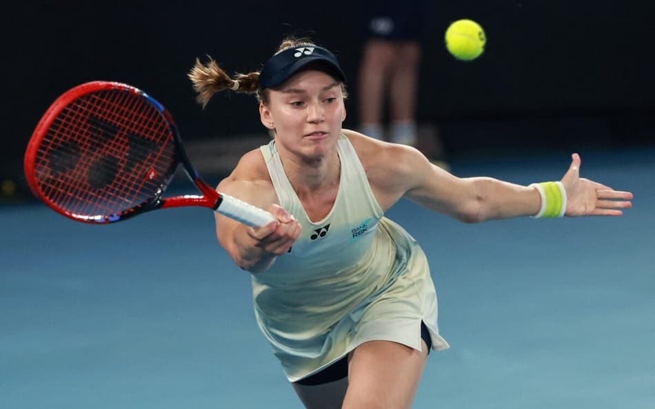 A cazaque Elena Rybakina na final do Australian Open (Foto: DAVID GRAY / AFP)
