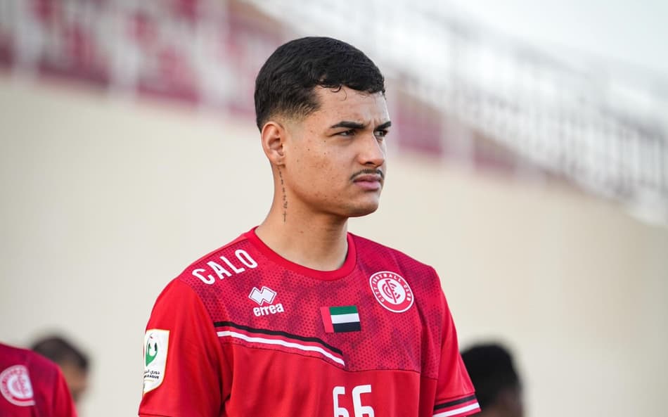 Anderson Júnior em ação pelo Bahrain SC (Foto: Divulgação)