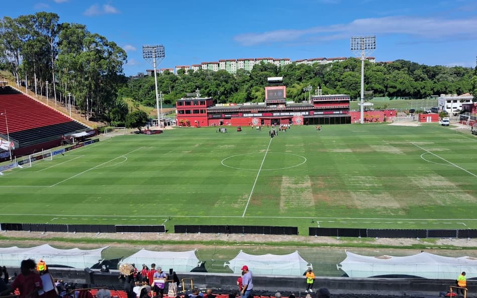 Barradão antes do clássico entre Vitória e Bahia (Foto: Rafael do Carmo / Lance!)