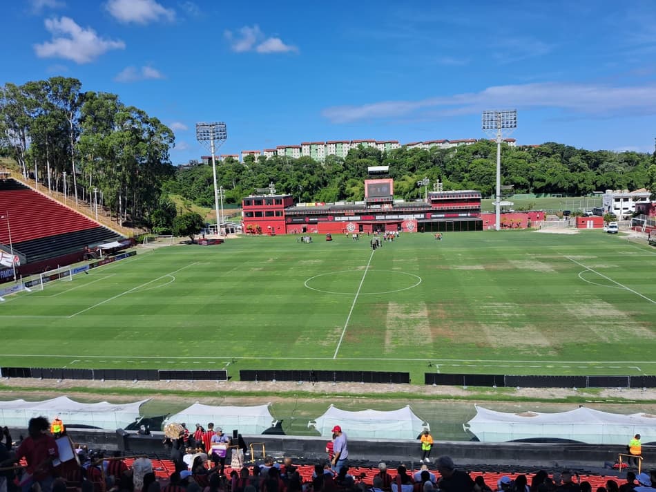 Barradão antes do clássico entre Vitória e Bahia (Foto: Rafael do Carmo / Lance!)