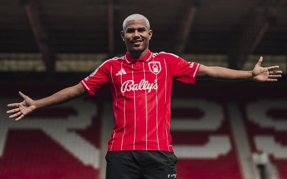 Cuiabano Nottingham Forest anúncio