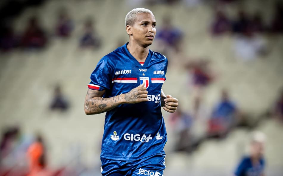 Novo time de Deyverson vira assunto: 'Vai dar trabalho na Libertadores'