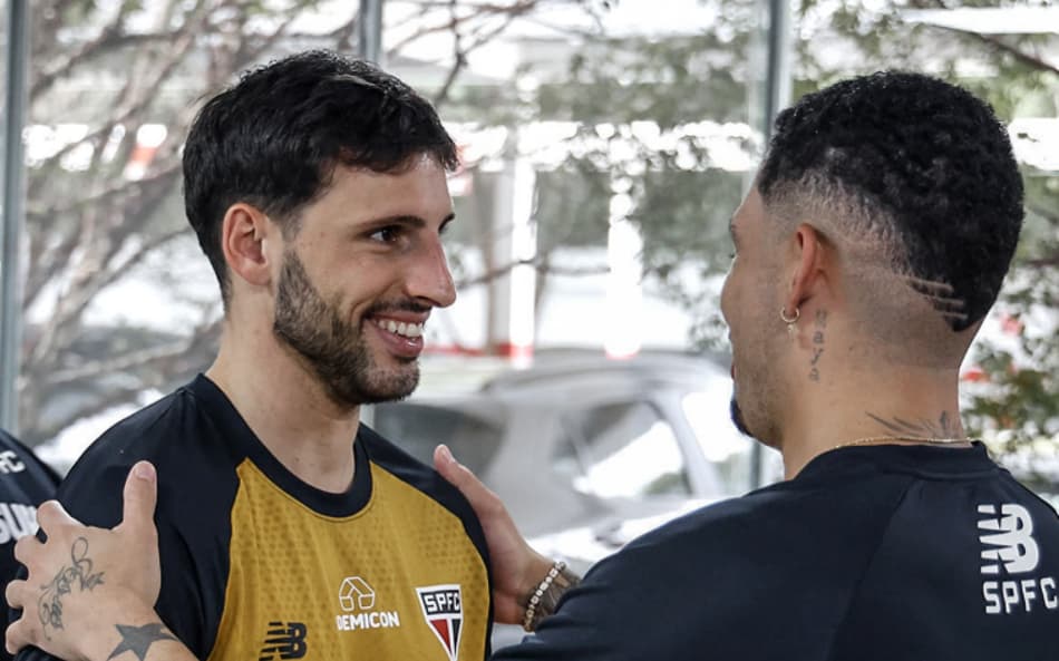 Elenco do São Paulo se reapresentou nesta sexta, no SuperCT