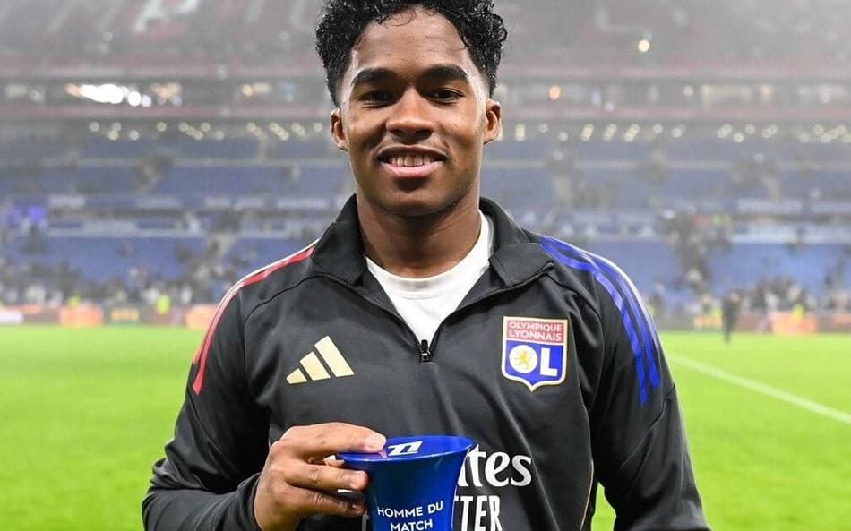 Endrick foi nomeado o Melhor Jogador da Partida, pelo Lyon (Foto: Reprodução/X)