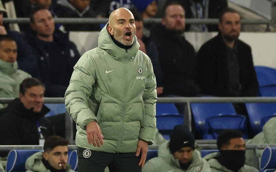Enzo Maresca no comando do Chelsea (Foto: Adrian Dennis / AFP)