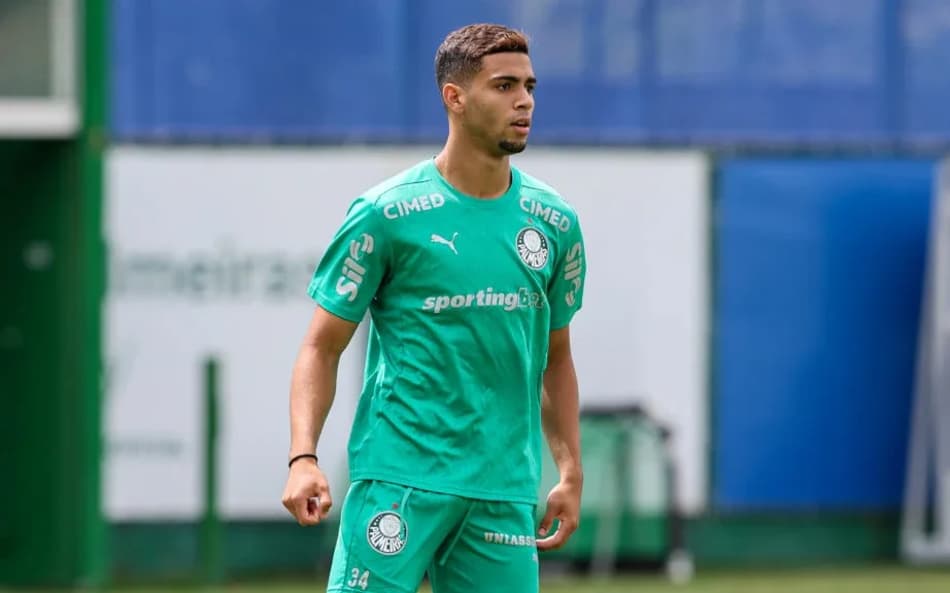 Cria comemora estreia pelo Palmeiras, exalta Abel e admite nervosismo