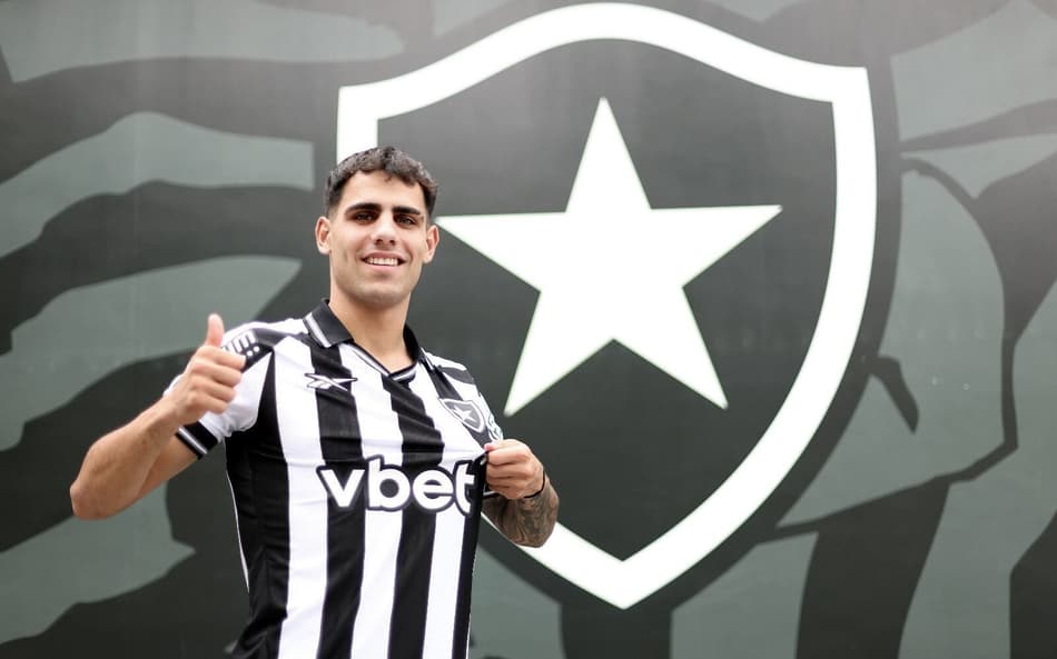 Lucas Villalba é o novo atacante do Botafogo (Foto: Divulgação/Botafogo)