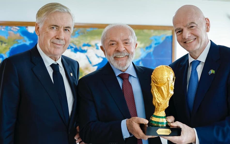 Presidente Lula se reuniu com Infantino e Ancelotti (Foto: Ricardo Stuckert/Presidência da República)