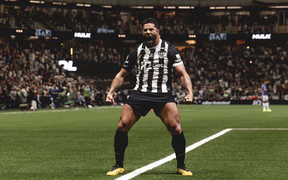 Hulk fazendo sua comemoração característica (Foto: Pedro Souza / Atlético)