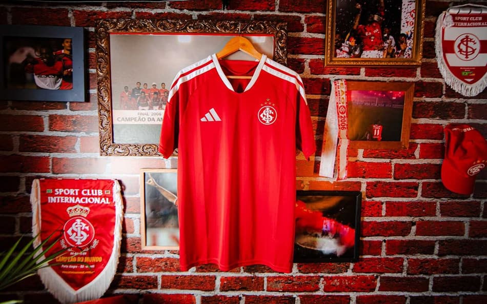 Novo uniforme do Internacional celebra os 20 anos da Libertadores