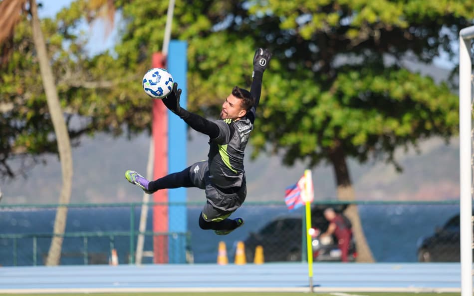 Ivan, goleiro do Internacional