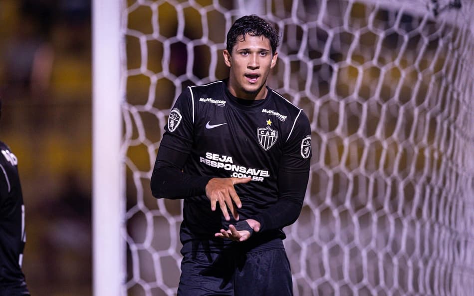 João Teixeira, autor de um dos gols da partida (Foto: Vitor Froes / GazetaPress)