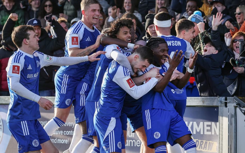 Campeão eliminado e goleada história do City; veja como foi o sábado (10) da FA Cup