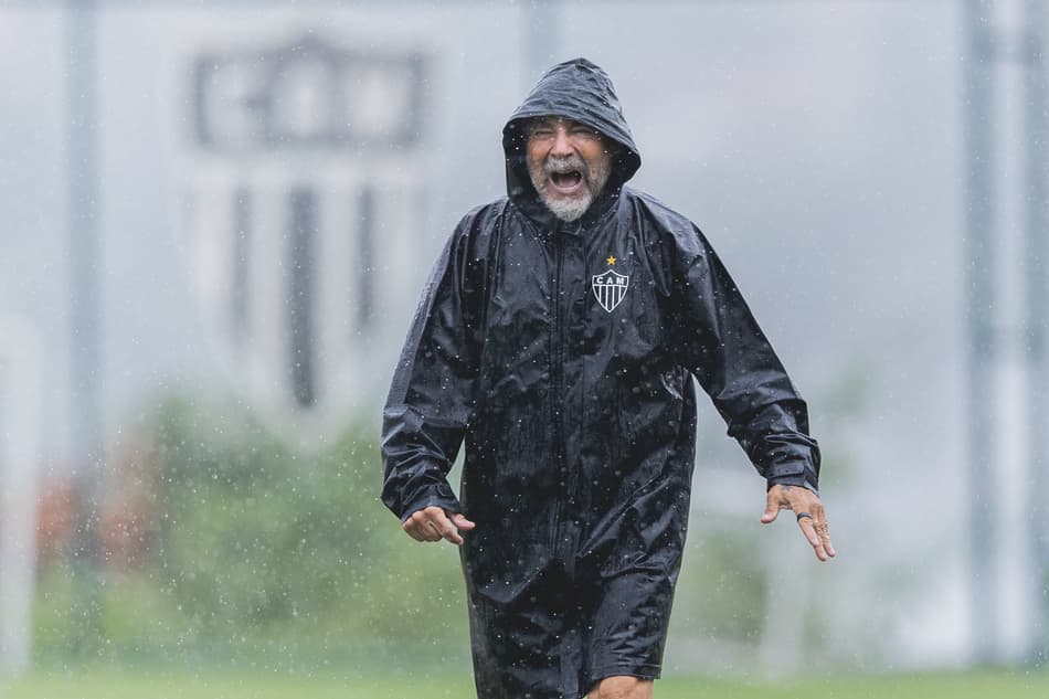 Jorge Sampaoli comanda treino do Galo (Foto: Pedro Souza / Atlético)