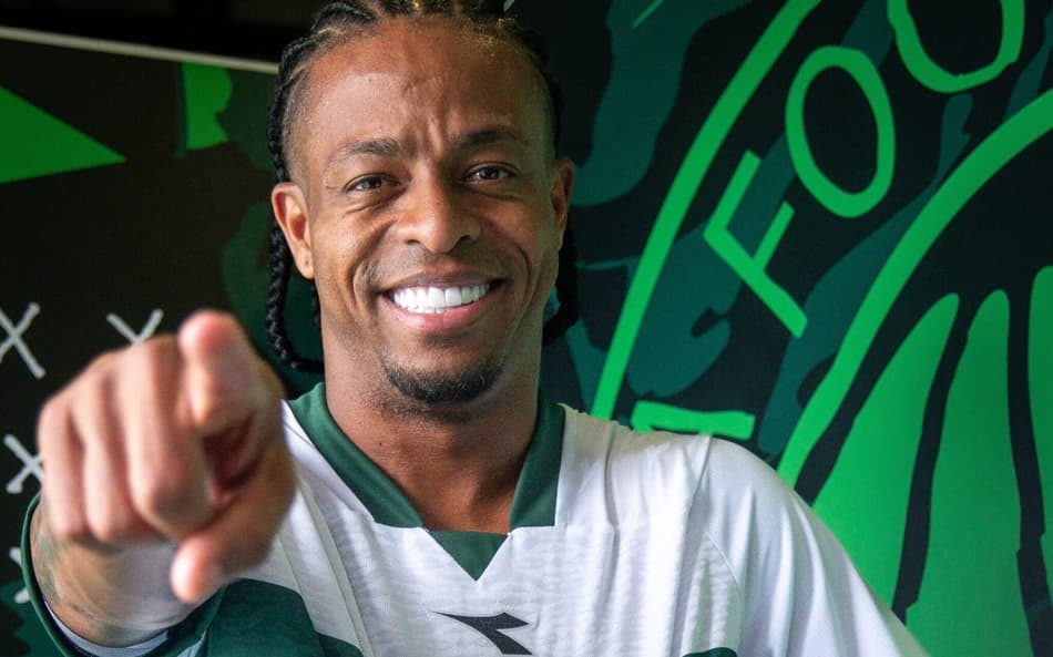 Coritiba anuncia atacante ex-Fluminense como 10ª contratação para 2026