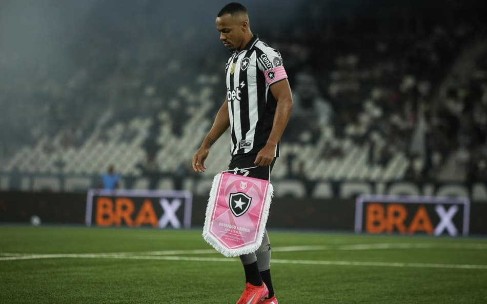Marlon Freitas, do Botafogo, durante partida entre Botafogo x Bahia
