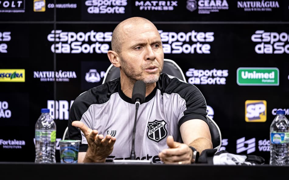 Mozart, técnico do Ceará (Foto: Gabriel Silva/Ceará SC)