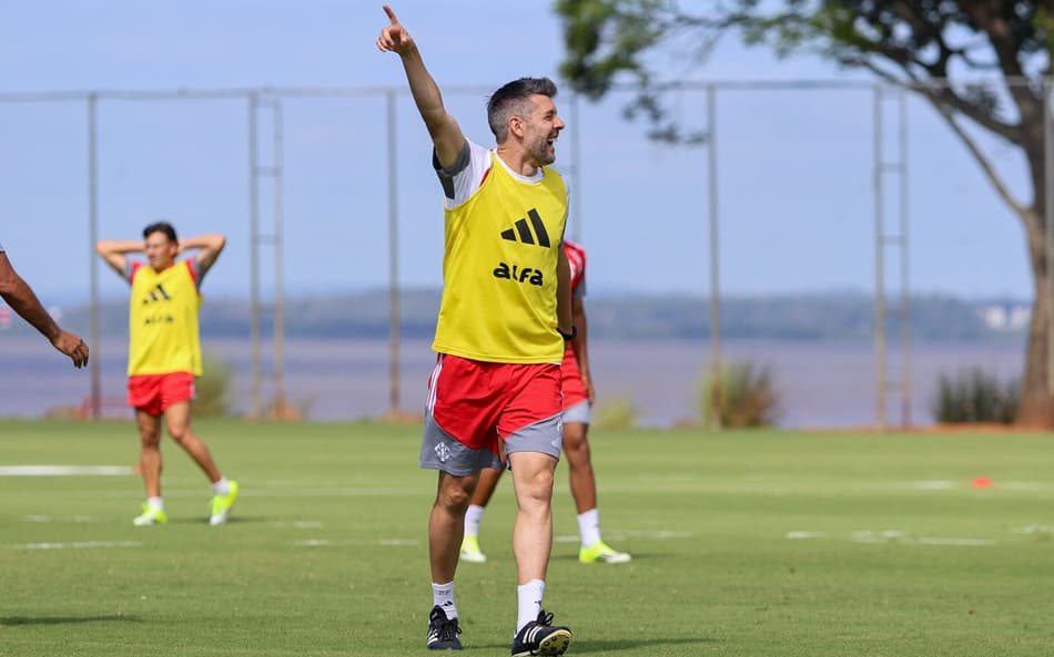 Paulo Pezzolano, técnico do Internacional