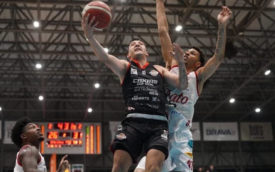 Pato Basquete x Caxias do Sul (Foto: NBB)
