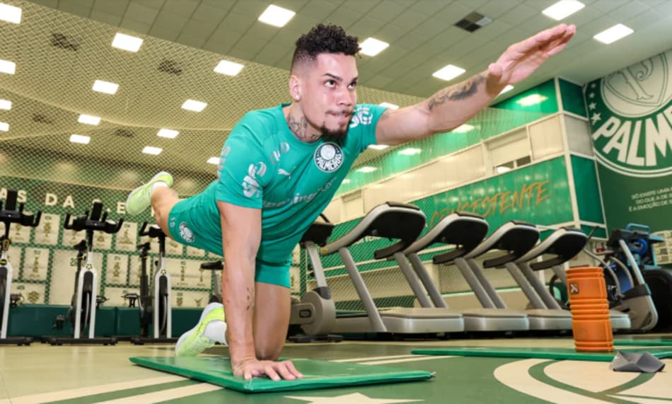 Paulinho, atacante do Palmeiras
