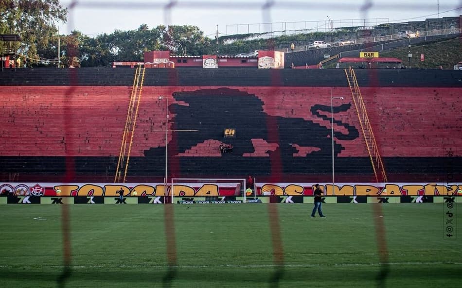 Barradão antes de Vitória x Internacional (Foto: Victor Ferreira / EC Vitória)