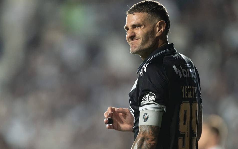Vegetti pode deixar o Vasco ainda nesta janela de trasnferências (Foto: Jorge Rodrigues/AGIF)