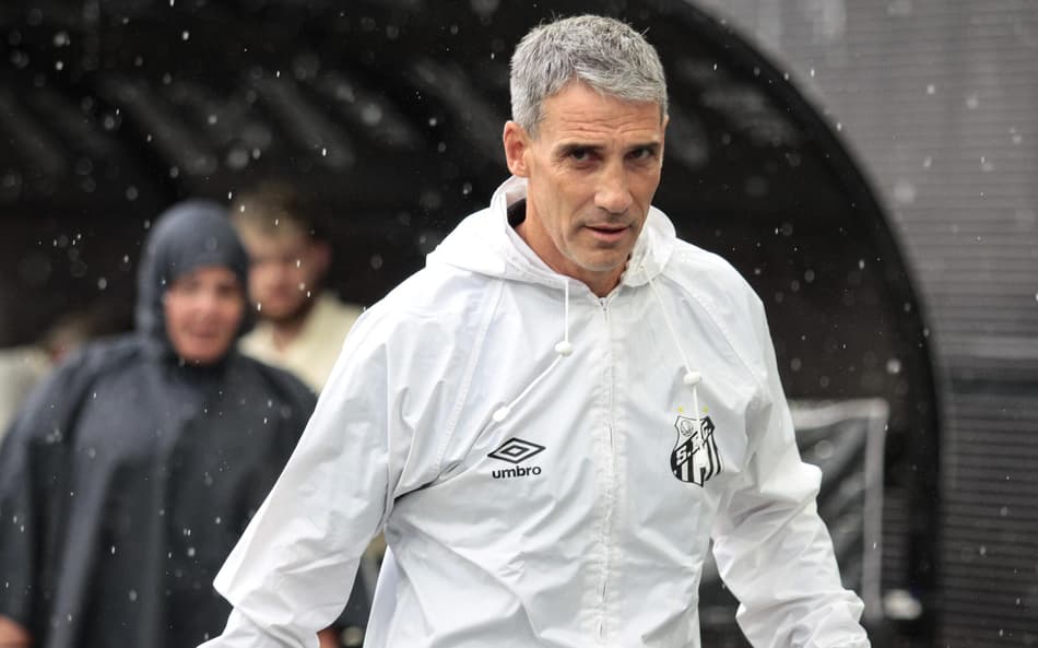 Santos chega para o Brasileirão com poucos reforços e faz reajustes para evitar correr riscos