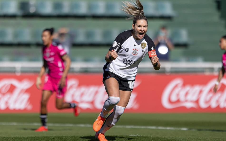 Gabi Zanotti comemora gol pelo Corinthians na Libertadores Feminina . (Foto: Conmebol/Divulgação)