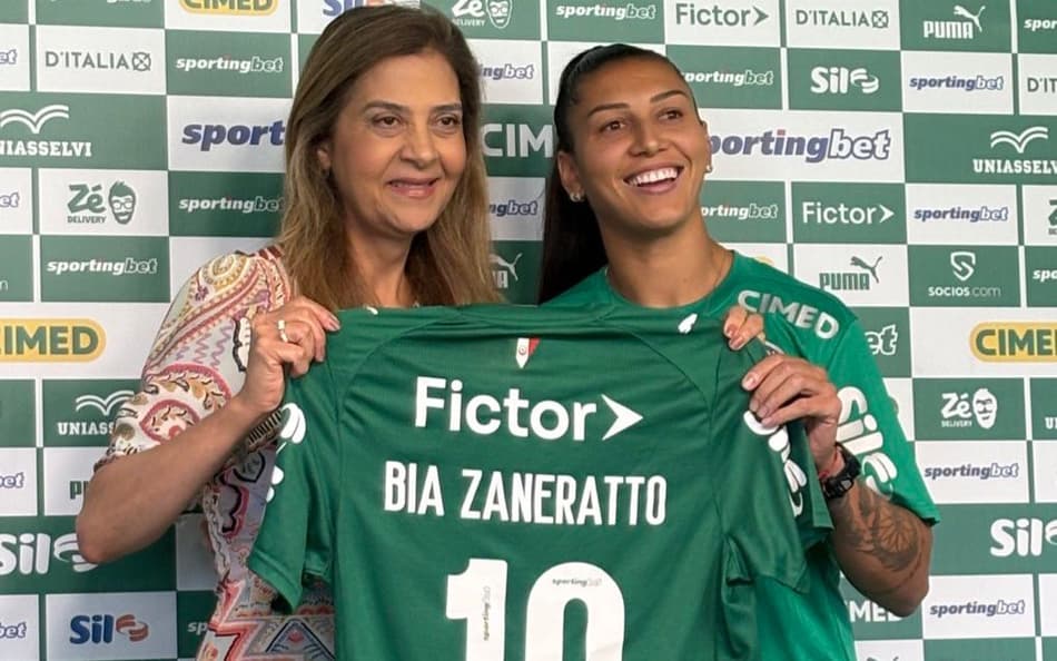 Leila Pereira e Bia Zaneratto durante entrevista coletiva nesta sexta-feira (9). (Foto: Giselly Corrêa/Lance!)