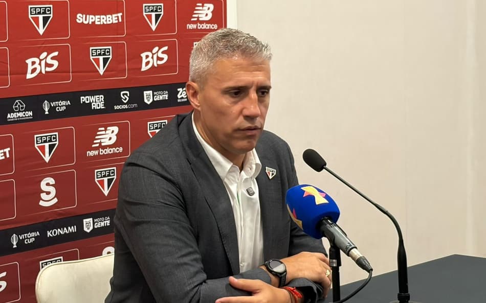 Crespo abre o jogo e é direto após empate com o Corinthians: 'Raiva'