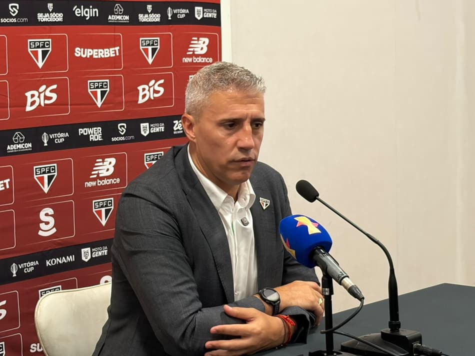 Crespo é o 5º: veja treinadores demitidos no Brasileirão 2026