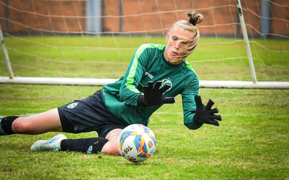 Goleira do Juventude, Renata May dita postura para 2026: 'Muito foco e comprometimento'