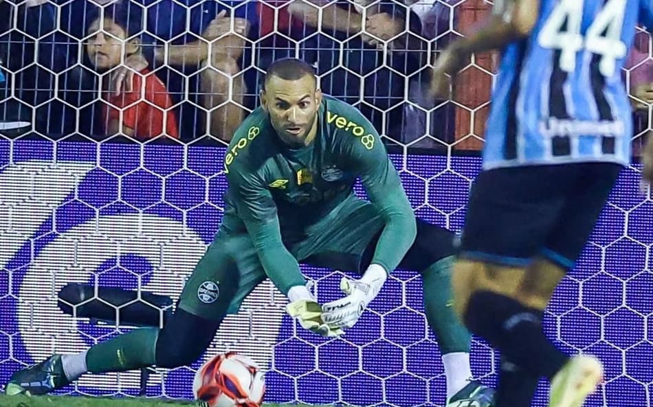 Weverton valoriza o Grêmio e celebra titularidade após lesão no Palmeiras