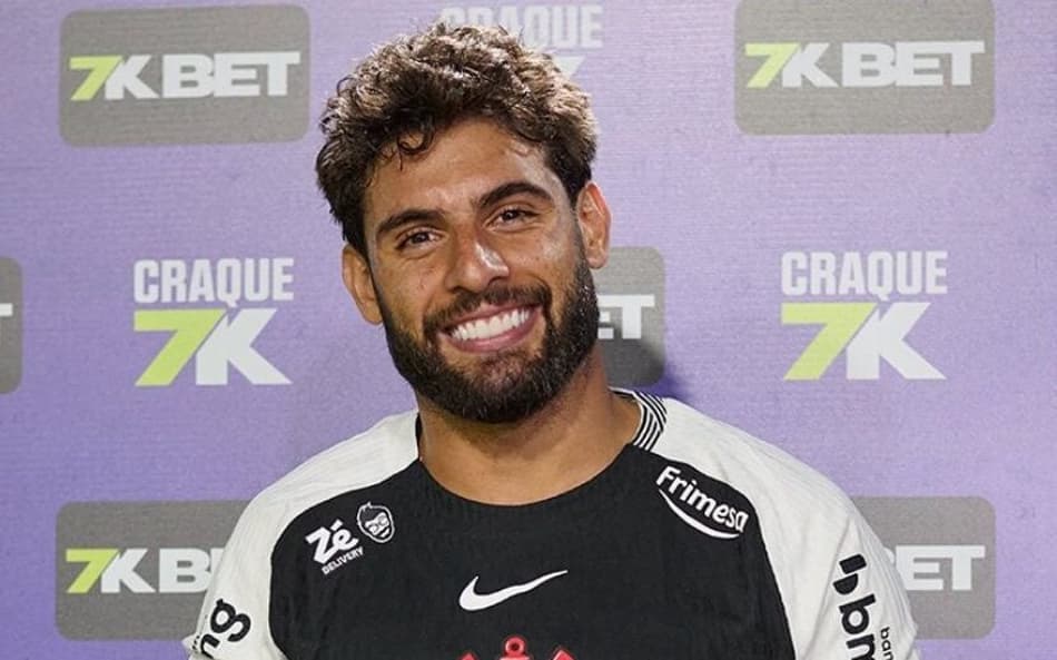 Yuri Alberto brinca com comemoração sem calção e exalta torcida do Corinthians no interior