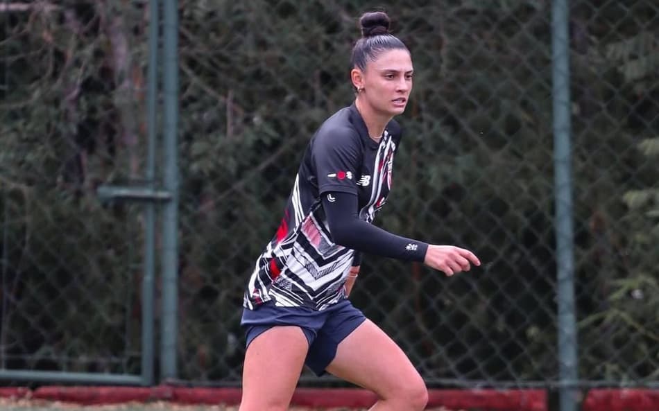 Bruna Calderan durante treino do São Paulo. (Foto: Aline Fiuza / São Paulo FC)