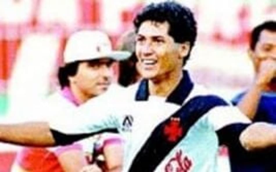 Por onde anda Bismarck, ex-meia do Vasco?