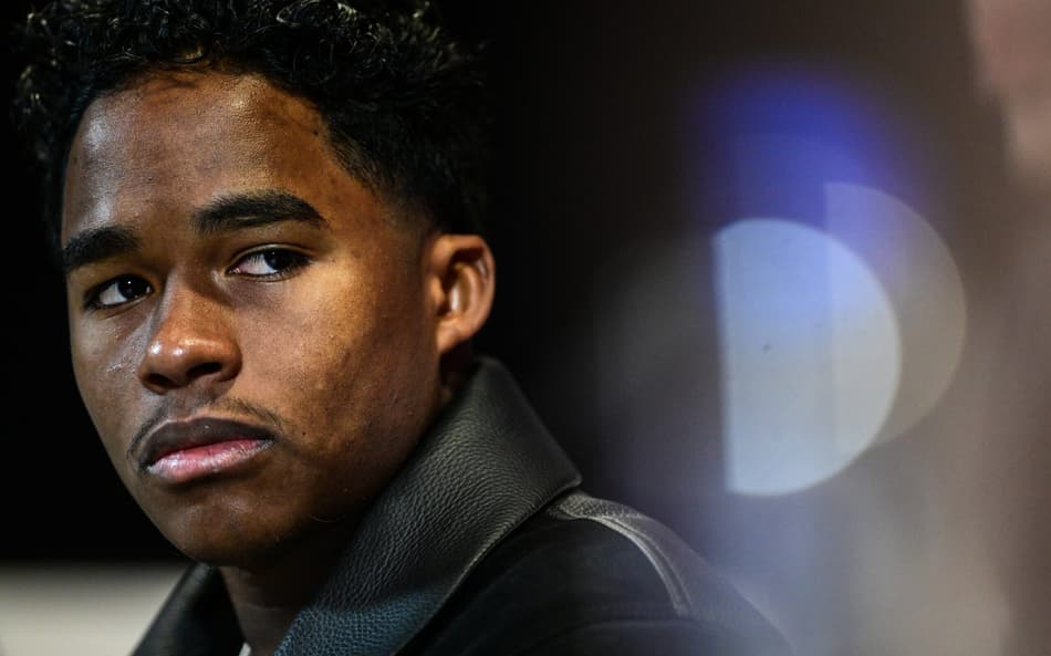 FBL-FRA-LIGUE1-LYON-PRESSER