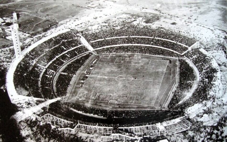 Estádio Centenário, de Montevidéu, inaugurado para a Copa do Mundo de 1930