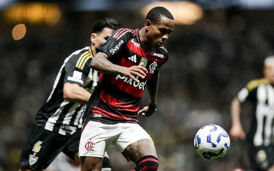 Wallace Yan deixa o Flamengo após ano de ascensão e queda meteóricas