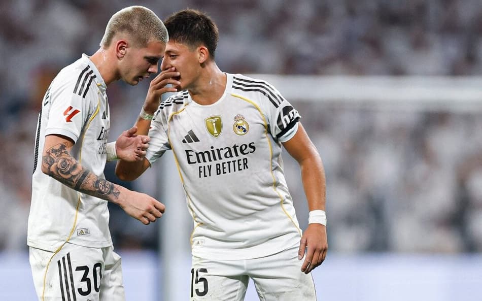 Imprensa espanhola repercute momento de joia do Real Madrid: 'Correndo um risco'