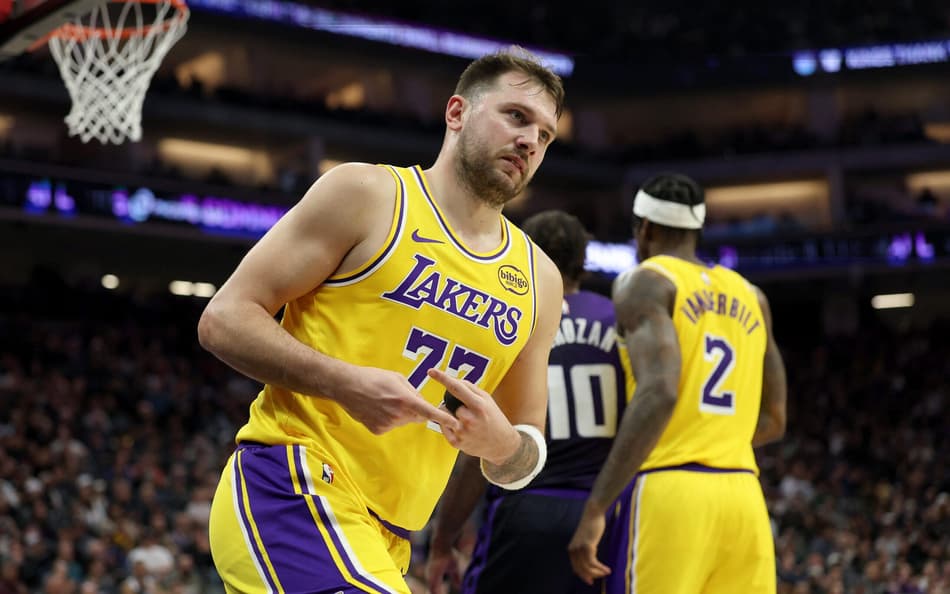 Luka Doncic anota 42 pontos em nova derrota dos Lakers na NBA