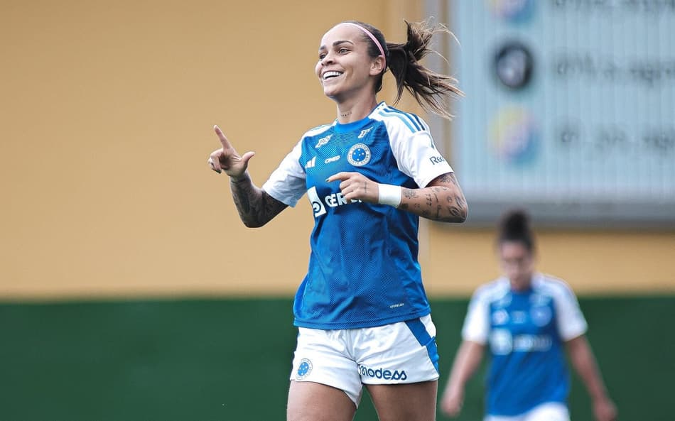 Centroavante do Cruzeiro, Letícia Ferreira pode ser novidade na lista de Arthur Elias. (Foto: Gustavo Martins/ Cruzeiro)